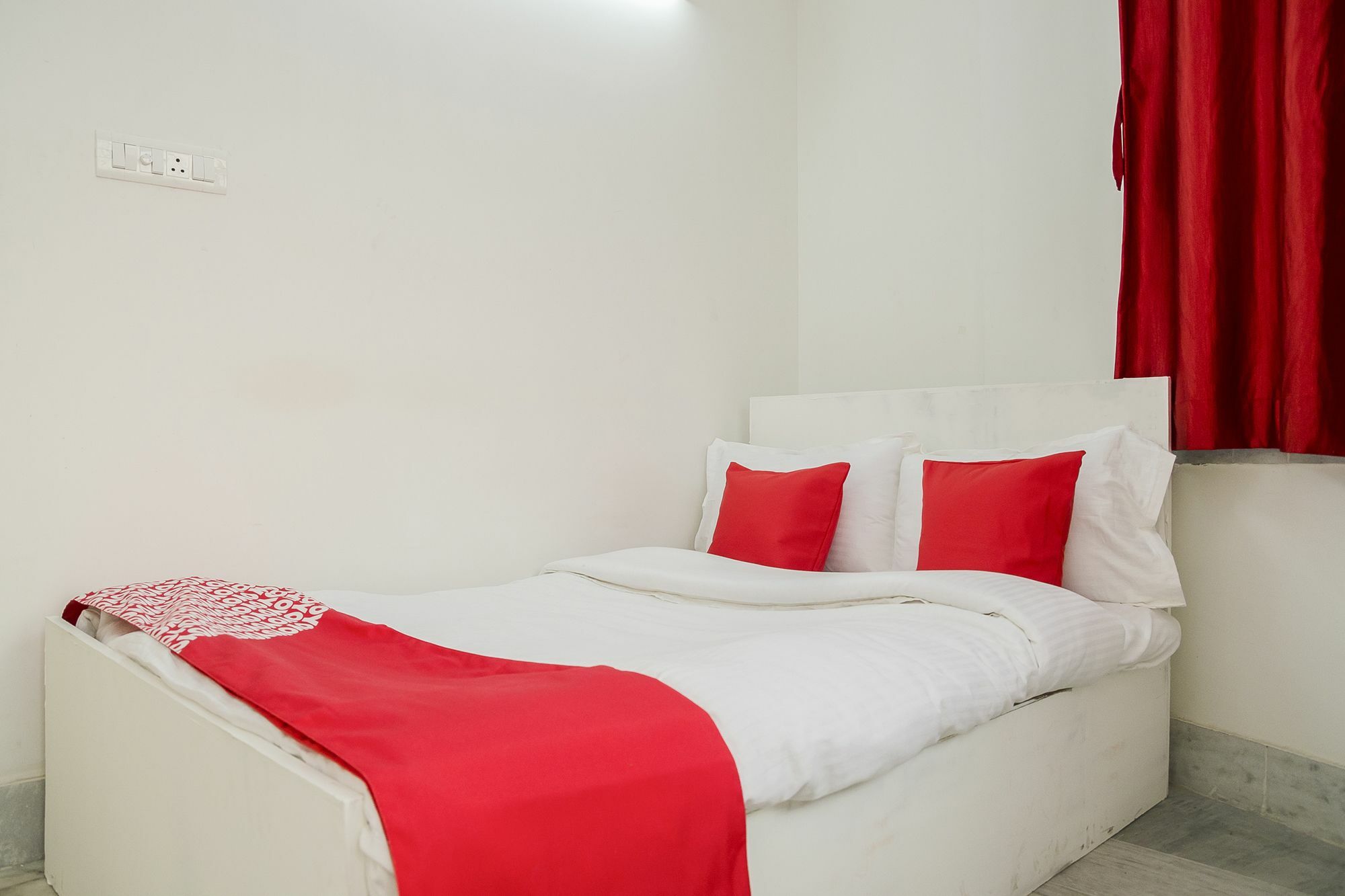 כלכותה Oyo 11054 Amar Raj Guest House מראה חיצוני תמונה